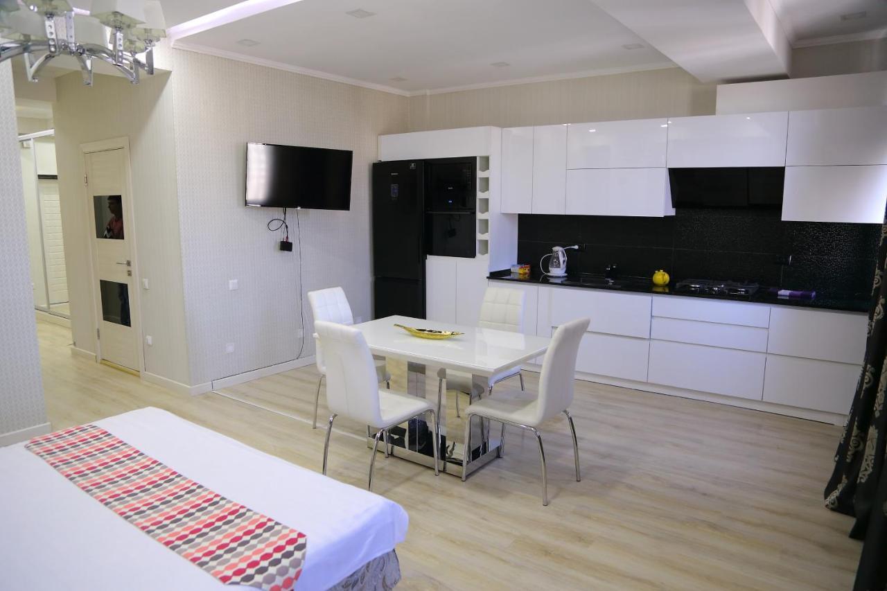 Promenade Boutique Apartment Bişkek Dış mekan fotoğraf