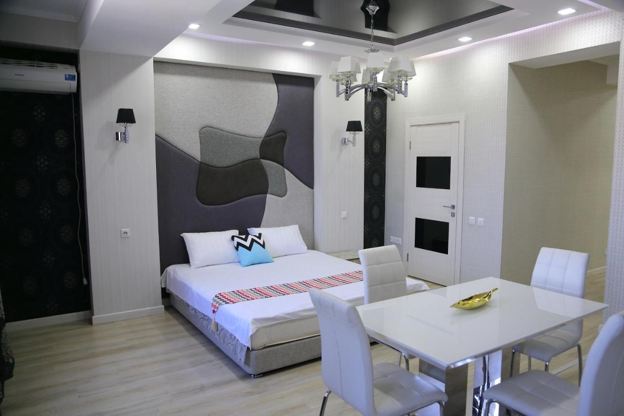 Promenade Boutique Apartment Bişkek Dış mekan fotoğraf